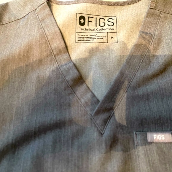 FIGS Scrubs, excellent condition. - Picture 1 of 6